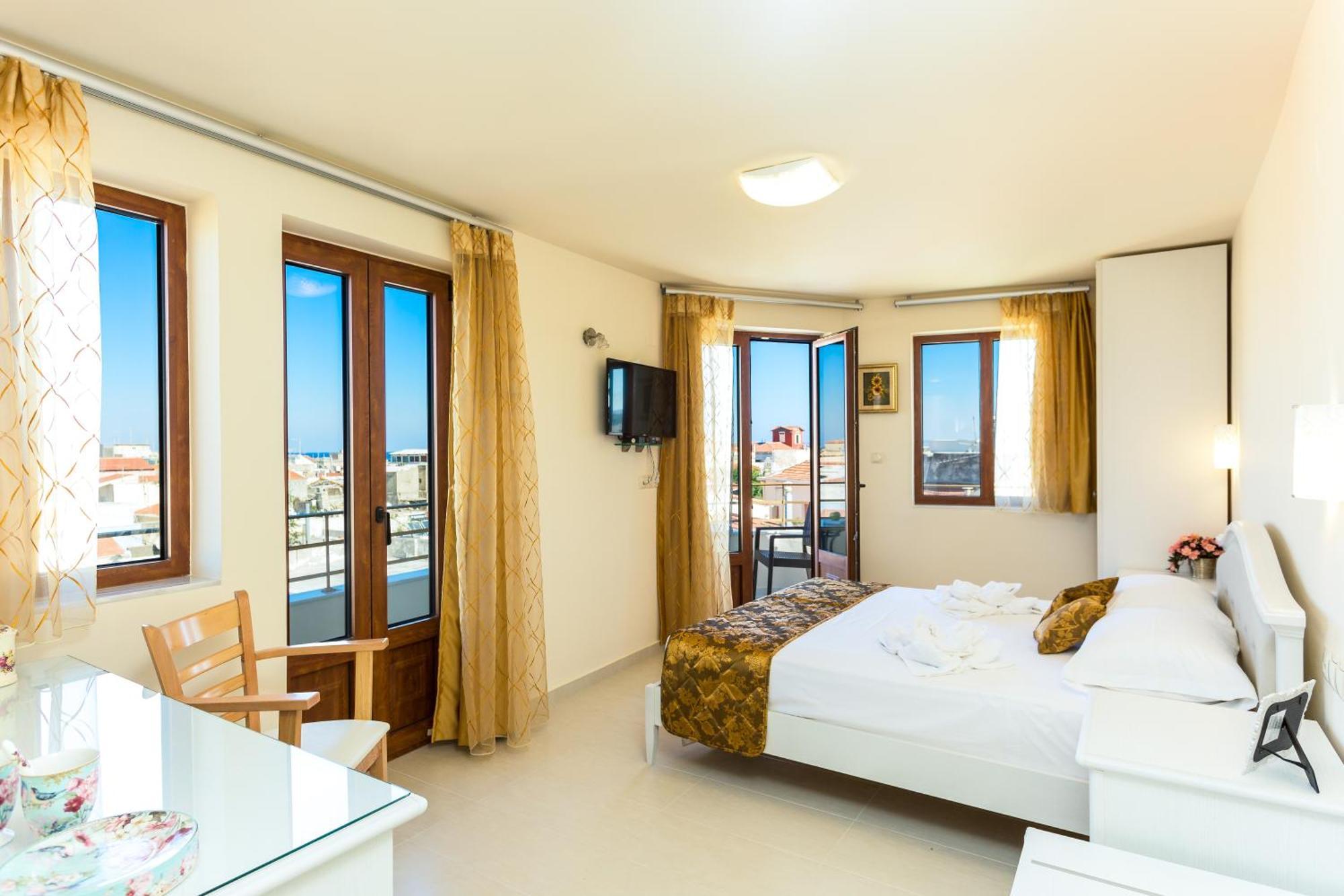 Polyxenia Suites Rethymno Exteriör bild