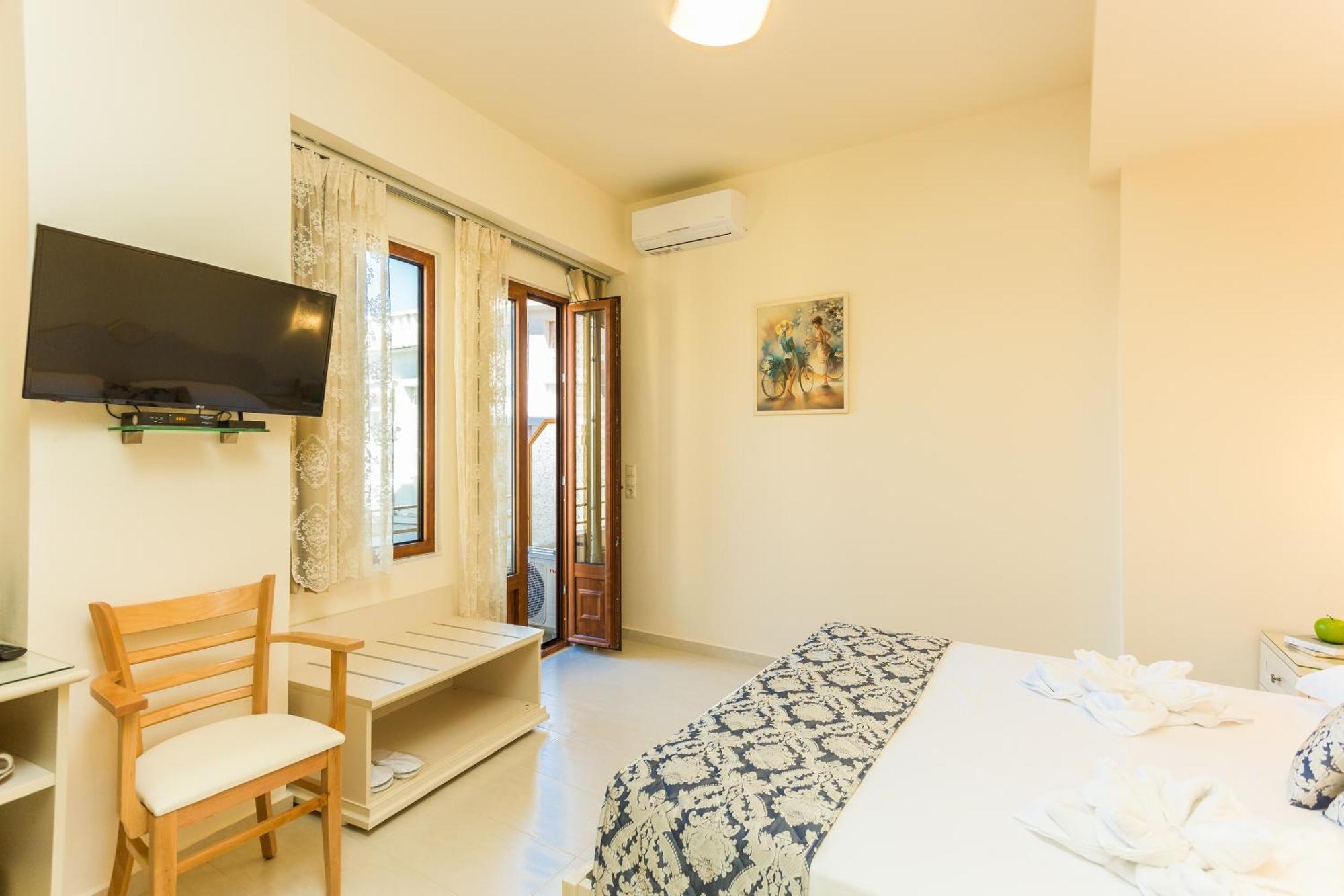 Polyxenia Suites Rethymno Exteriör bild